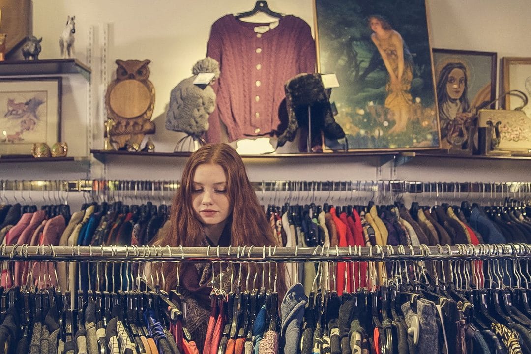 Rebajas de agosto 2026: las piezas de fondo de armario que sí merece la pena comprar antes de septiembre