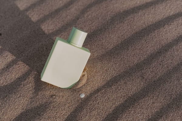 Perfume de verano: qué familias y concentraciones sí aguantan el calor